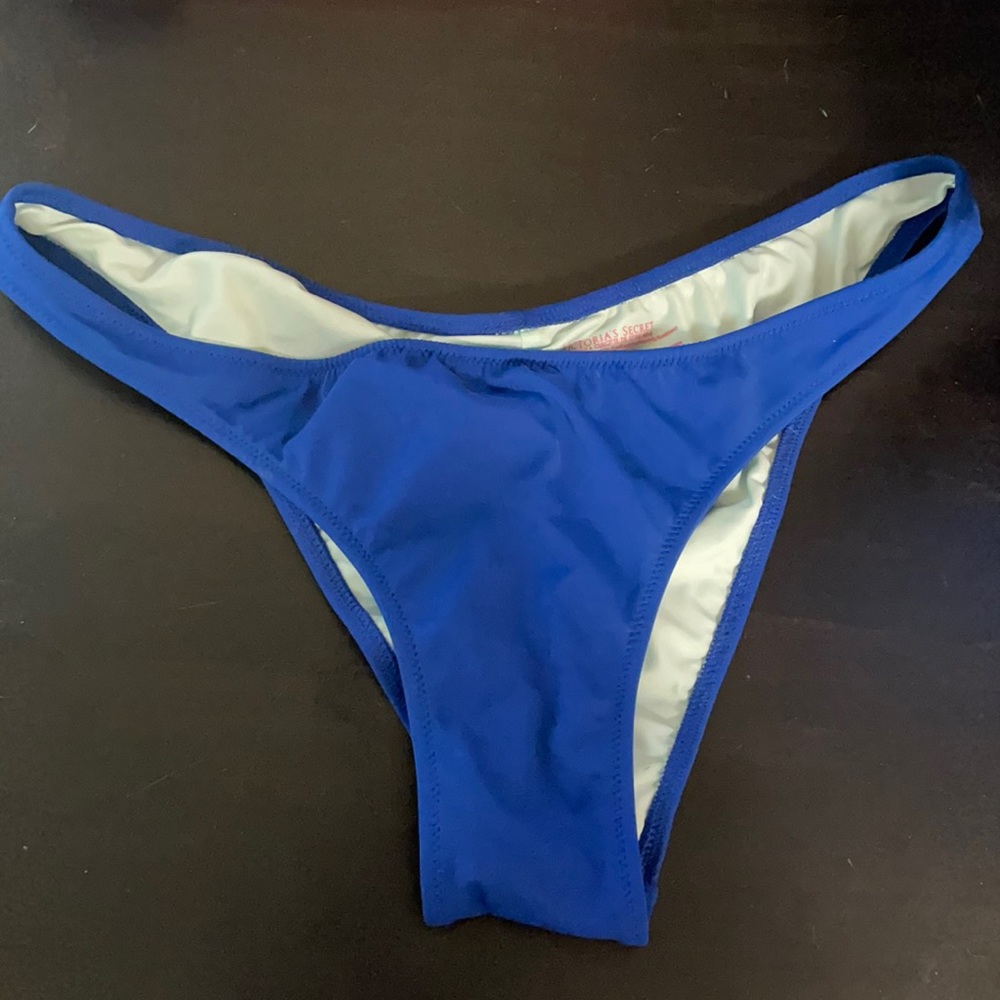 VS The Itsy style bottoms